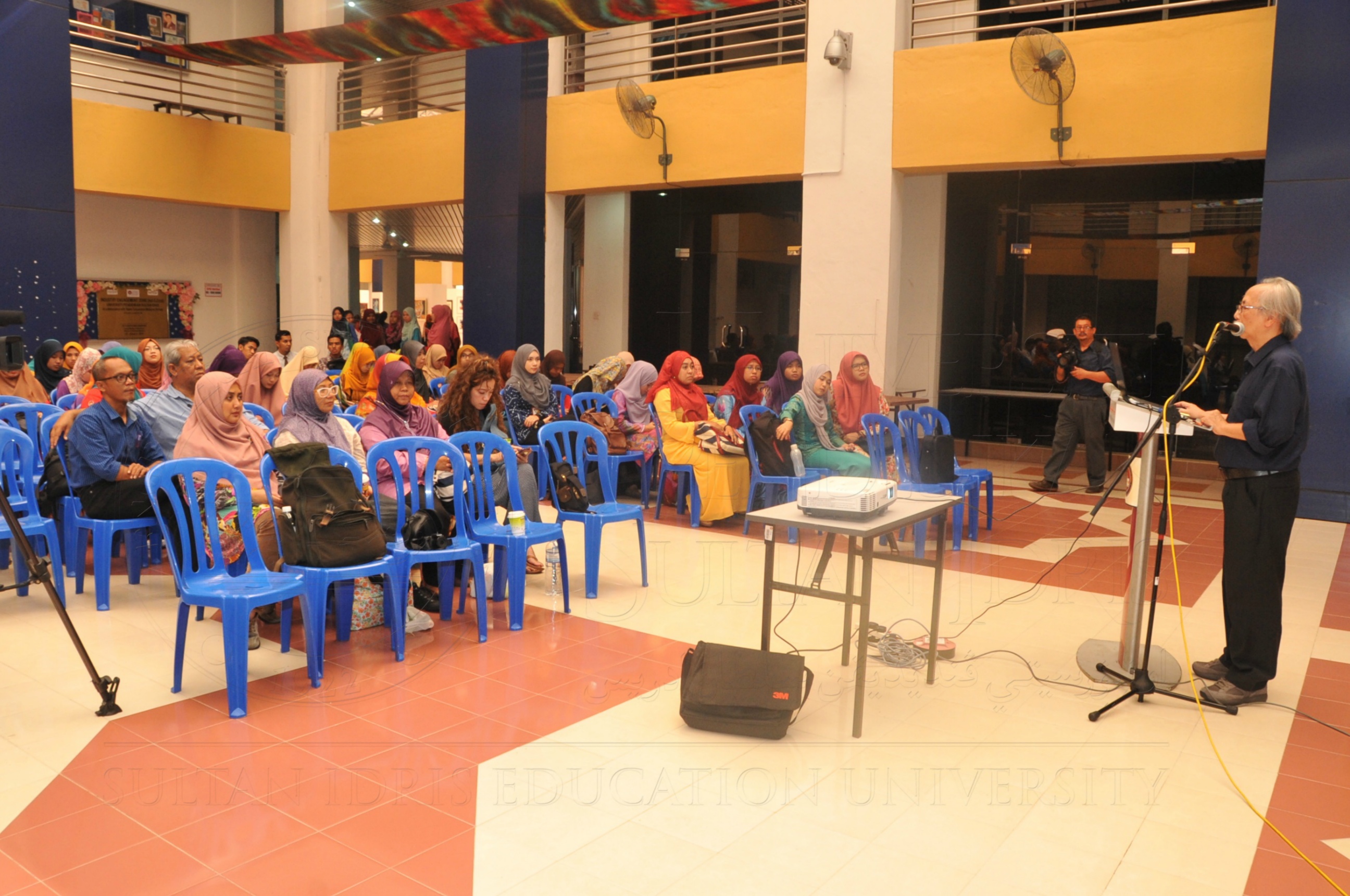 PRO15 173 ESE HAS 2195